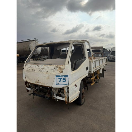 INOPERACIONAL( DIVERSAS PEÇAS E
COMPONENTES EM FALTA)
