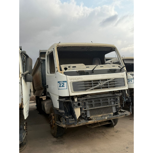 INOPERACIONAL (DIVERSAS PEÇAS E
COMPONENTES EM FALTA, NÃO TEM CHAVE PROBLEMA NO
MOTOR)
